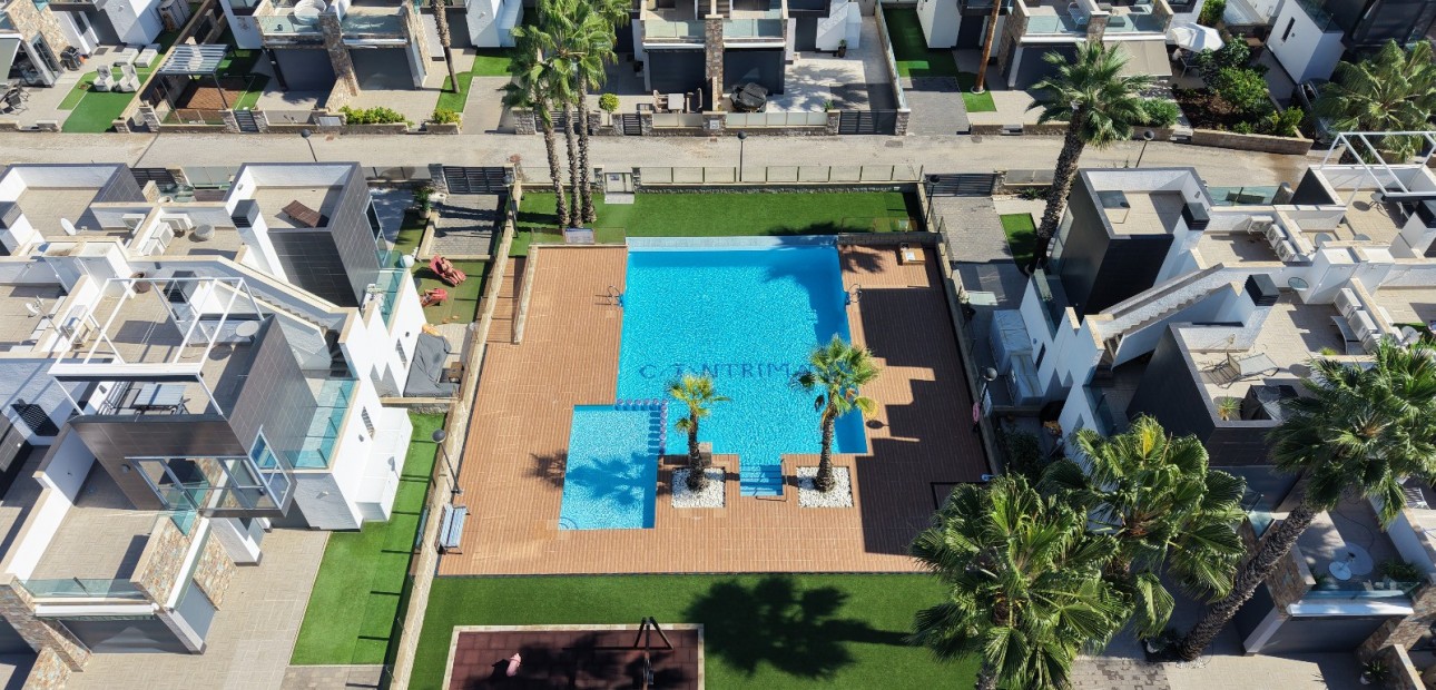 Sale - Quad Villa -
Orihuela Costa - Lomas de Cabo Roig