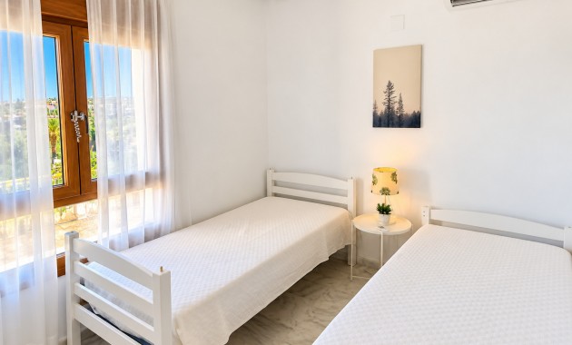 Sale - Apartment / flat -
Algorfa - La Finca Golf Resort