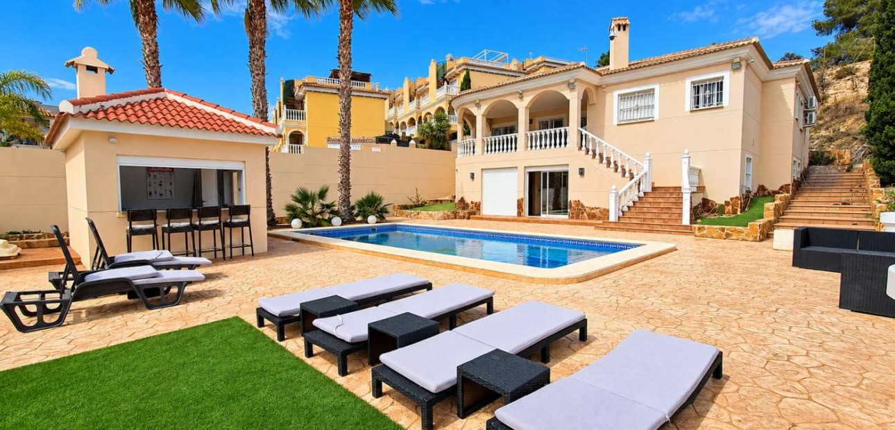 Sale - Detached Villa -
Algorfa - Montemar