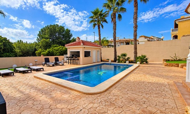 Sale - Detached Villa -
Algorfa - Montemar
