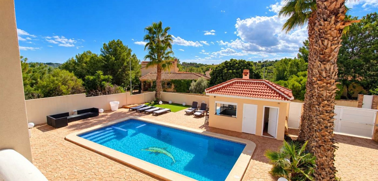 Sale - Detached Villa -
Algorfa - Montemar