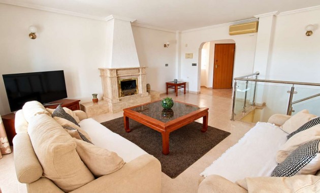 Sale - Detached Villa -
Algorfa - Montemar