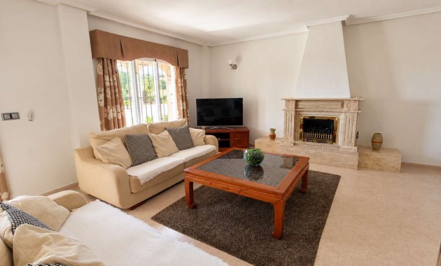 Sale - Detached Villa -
Algorfa - Montemar
