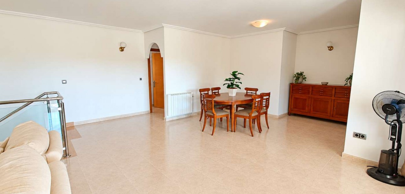 Sale - Detached Villa -
Algorfa - Montemar
