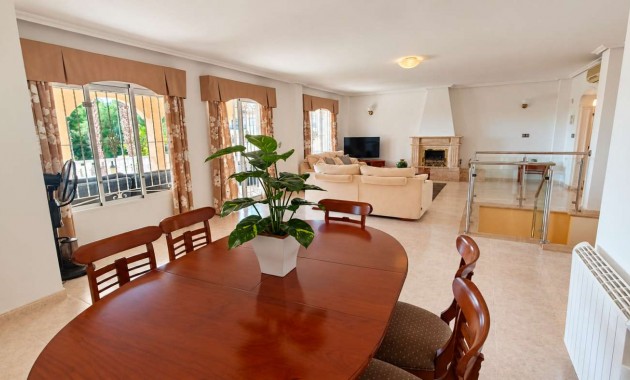 Sale - Detached Villa -
Algorfa - Montemar