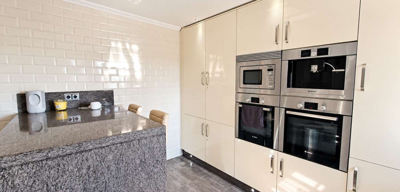 Sale - Detached Villa -
Algorfa - Montemar