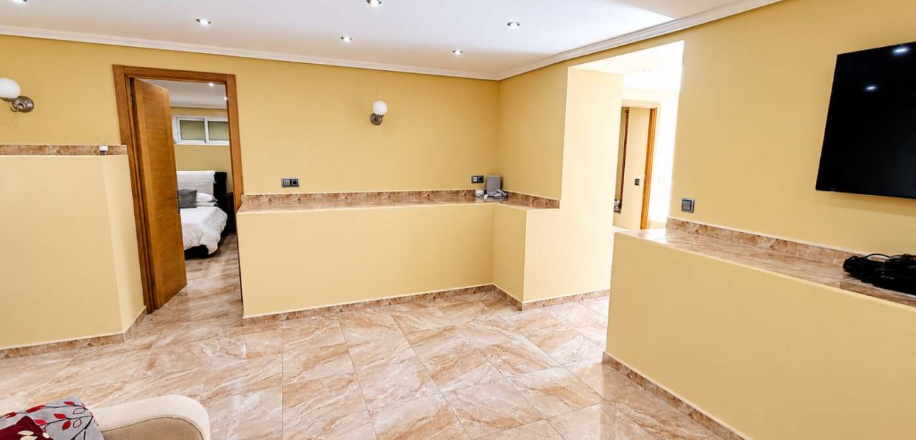 Sale - Detached Villa -
Algorfa - Montemar