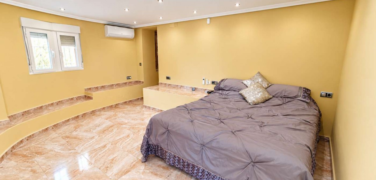 Sale - Detached Villa -
Algorfa - Montemar