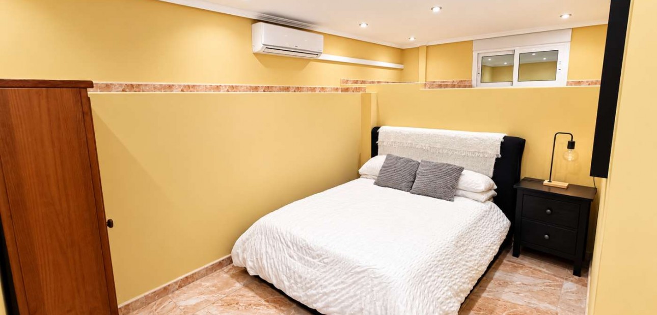 Sale - Detached Villa -
Algorfa - Montemar