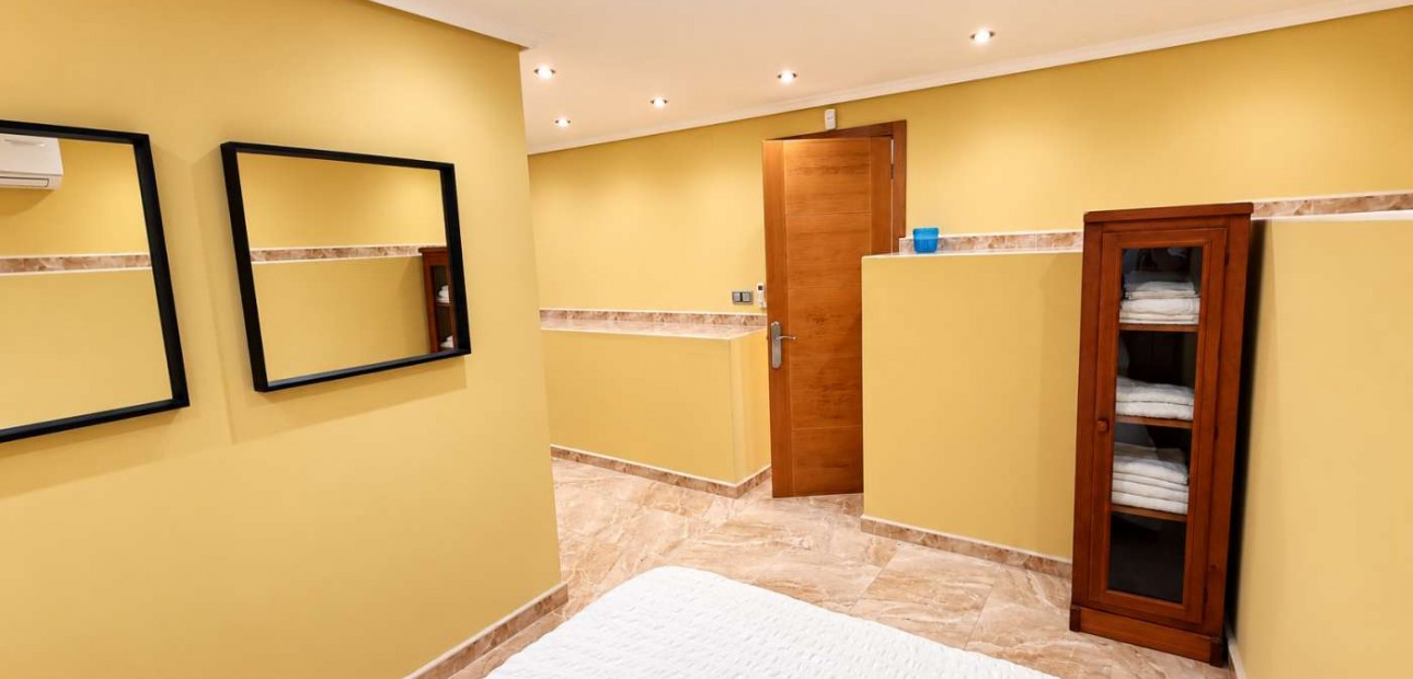 Sale - Detached Villa -
Algorfa - Montemar