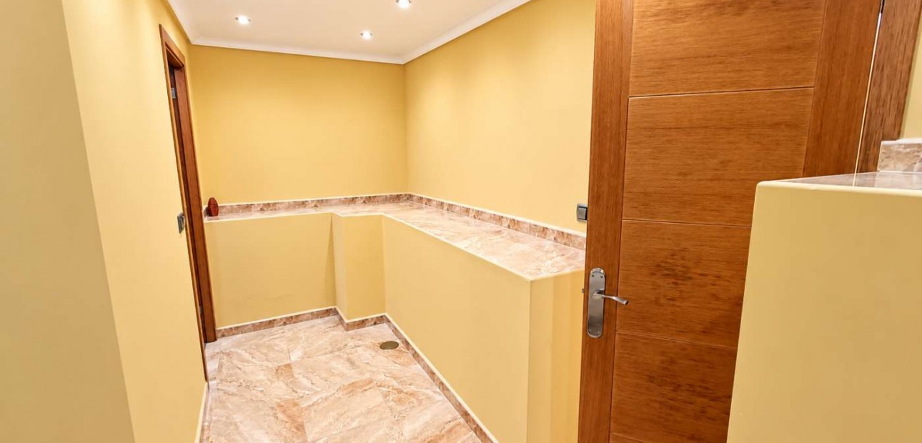 Sale - Detached Villa -
Algorfa - Montemar