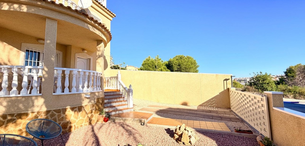 Sale - Semi Detached Villa -
Ciudad Quesada - La Marquesa