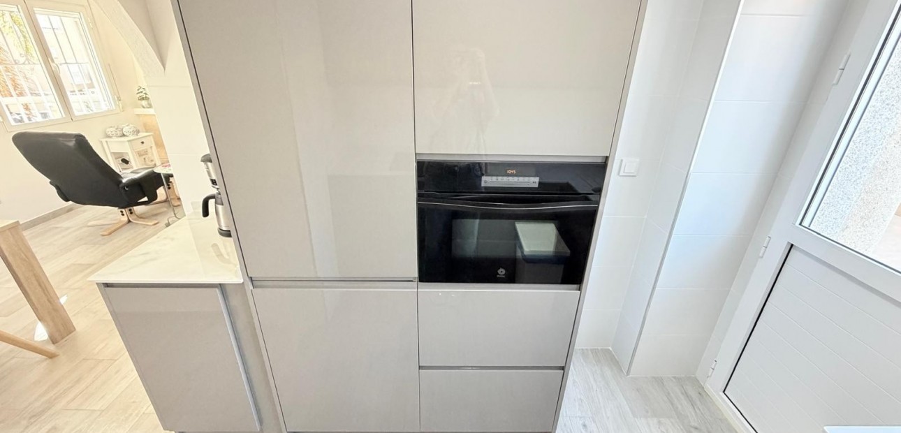 Sale - Semi Detached Villa -
Ciudad Quesada - La Marquesa