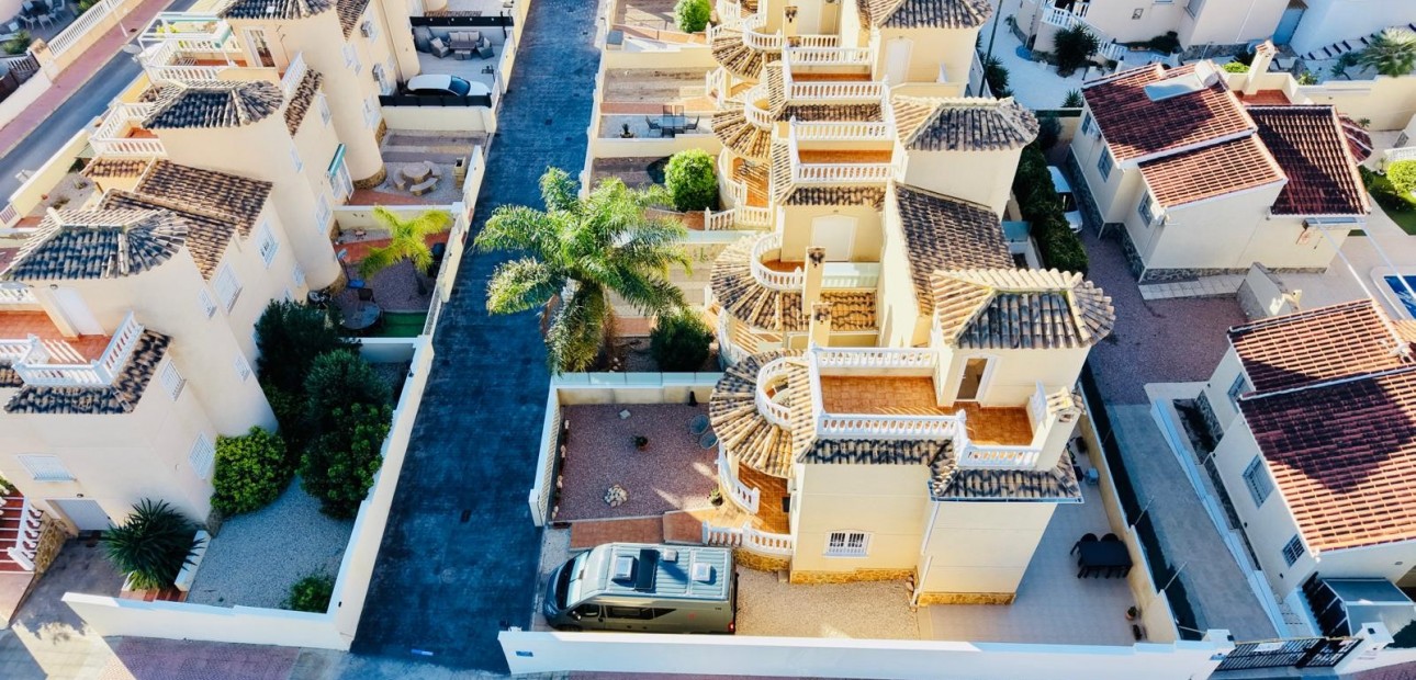Sale - Semi Detached Villa -
Ciudad Quesada - La Marquesa