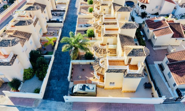 Sale - Semi Detached Villa -
Ciudad Quesada - La Marquesa
