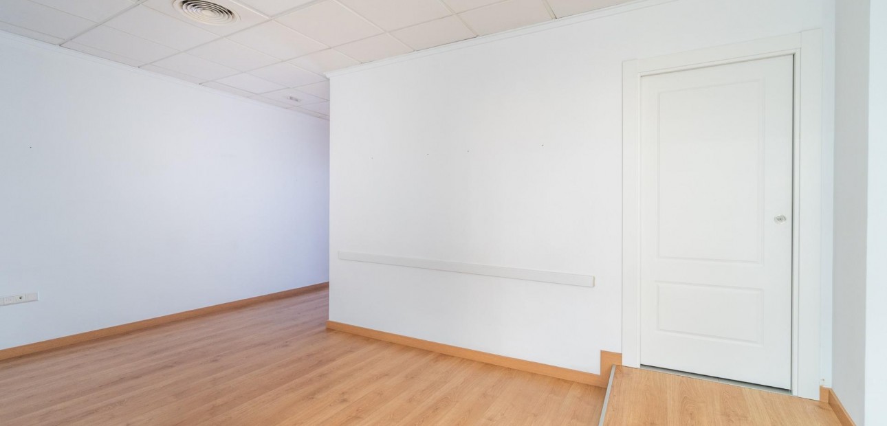 Verhuur - Commercial Unit -
Orihuela Costa - Playa Flamenca