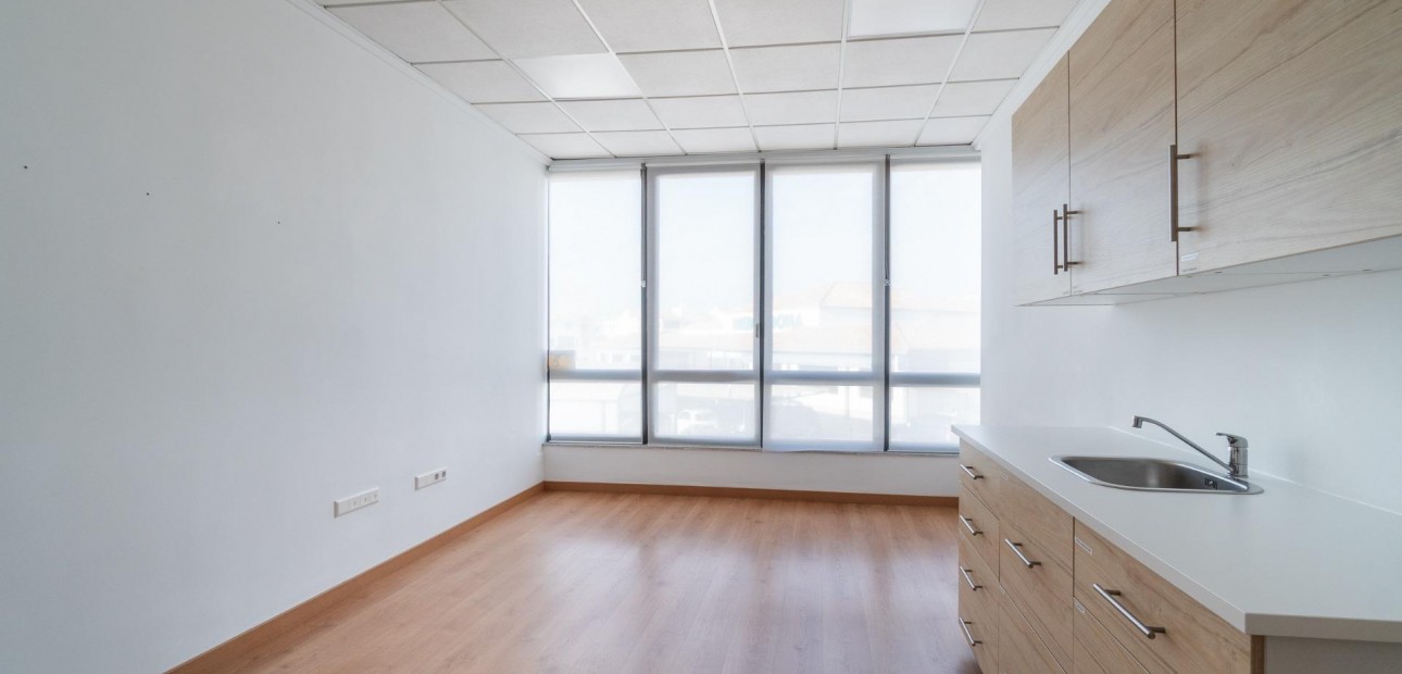 Verhuur - Commercial Unit -
Orihuela Costa - Playa Flamenca