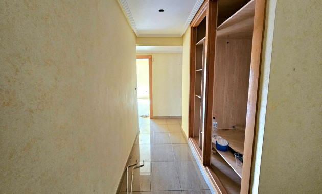 Sale - Apartment / flat -
Torrevieja - torrevieja