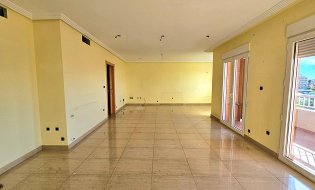 Sale - Apartment / flat -
Torrevieja - torrevieja