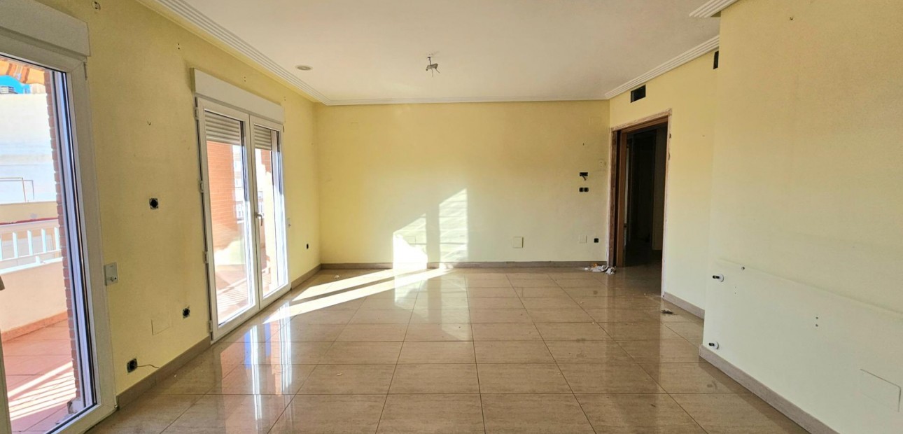 Sale - Apartment / flat -
Torrevieja - torrevieja