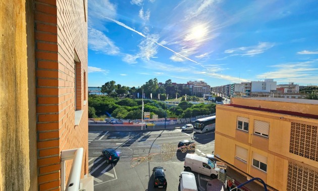 Sale - Apartment / flat -
Torrevieja - torrevieja