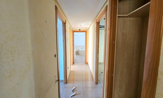 Sale - Apartment / flat -
Torrevieja - torrevieja