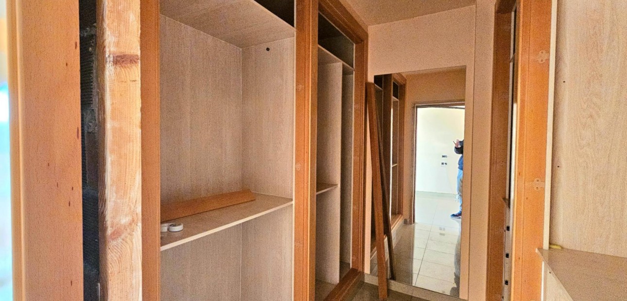 Sale - Apartment / flat -
Torrevieja - torrevieja
