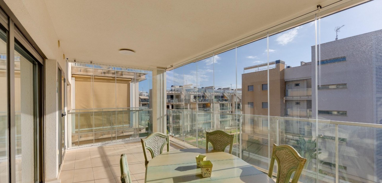 Sale - Apartment / flat -
Orihuela Costa - Playa Flamenca