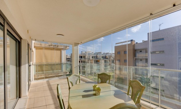 Sale - Apartment / flat -
Orihuela Costa - Playa Flamenca