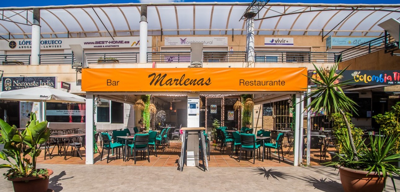 Sale - Commercial property -
Orihuela - Los Balcones Y los Altos
