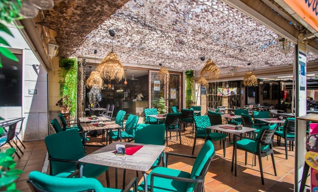 Sale - Commercial property -
Orihuela - Los Balcones Y los Altos