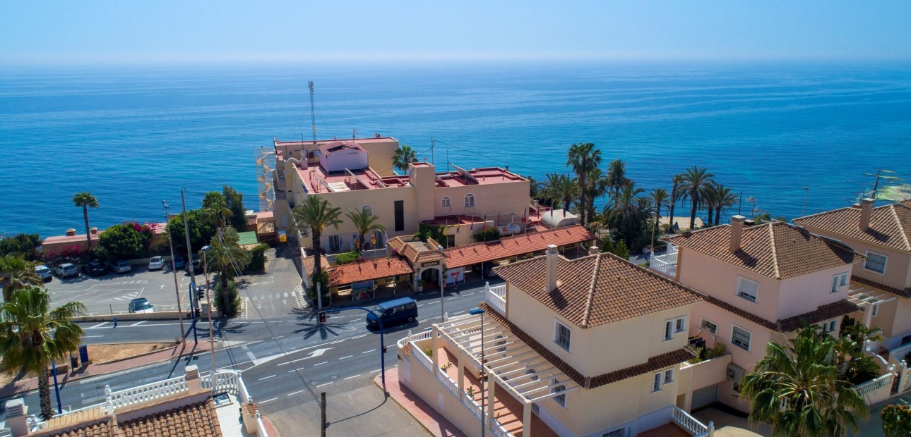 Sale - Villa -
Torrevieja