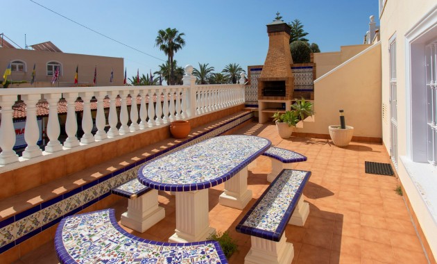 Sale - Villa -
Torrevieja