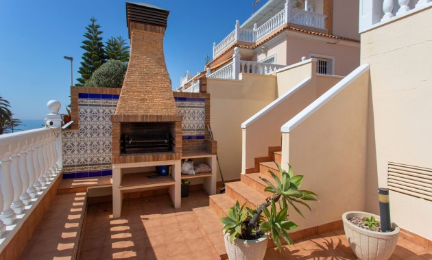 Sale - Villa -
Torrevieja
