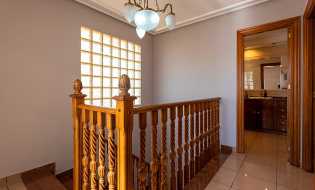 Sale - Villa -
Torrevieja