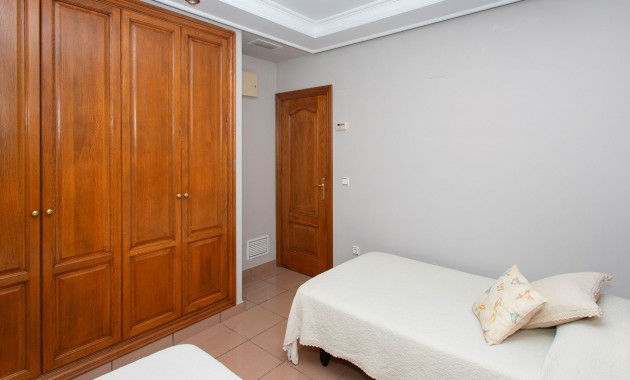 Sale - Villa -
Torrevieja
