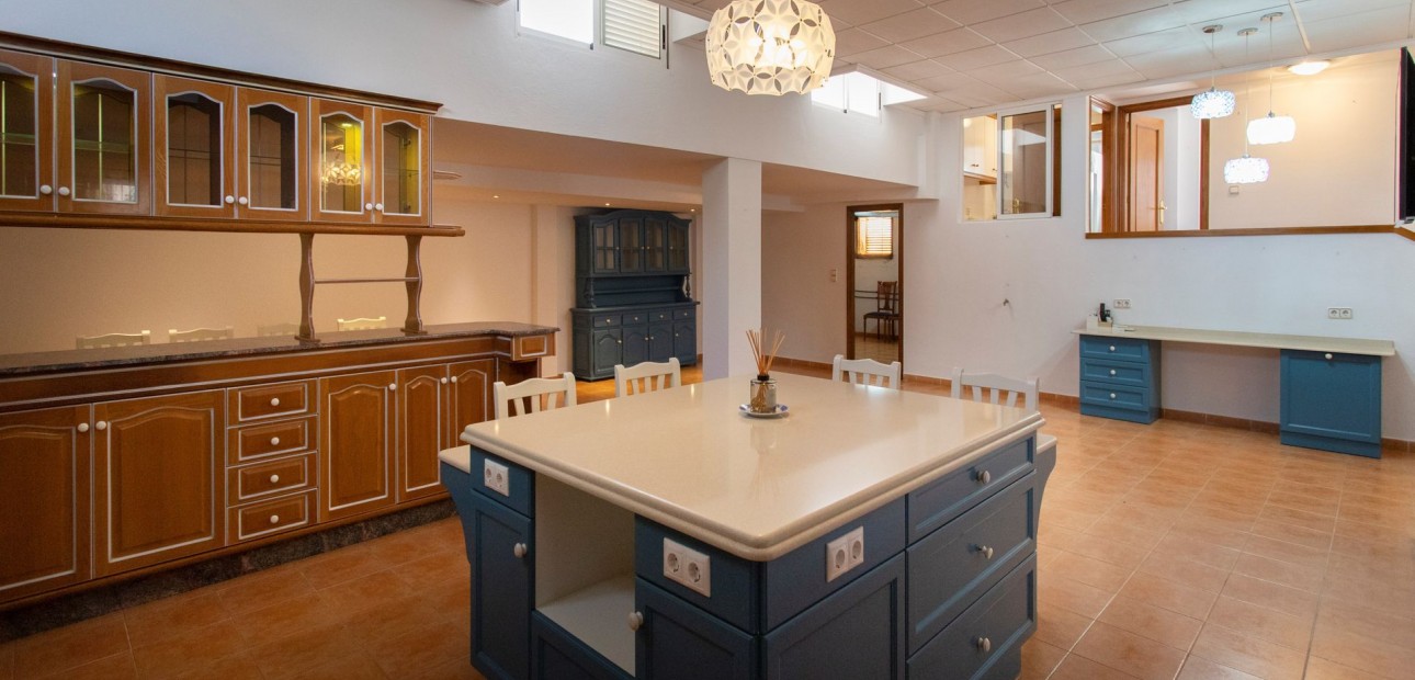 Sale - Villa -
Torrevieja