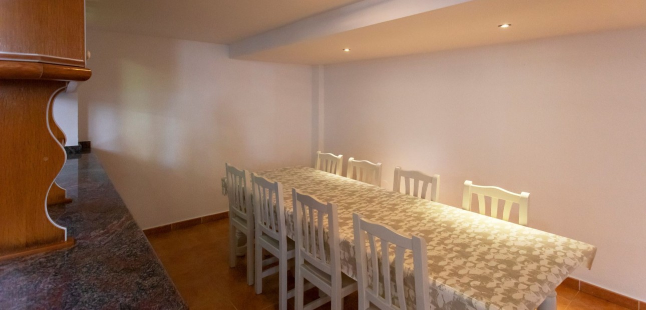 Sale - Villa -
Torrevieja