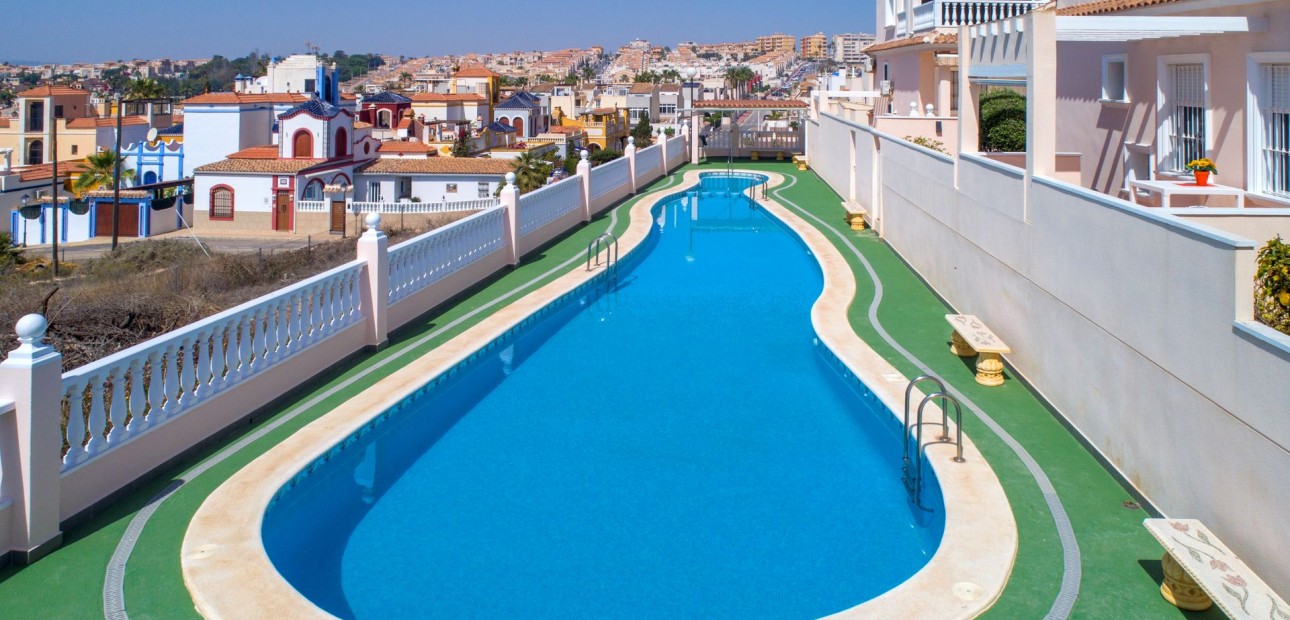 Sale - Villa -
Torrevieja