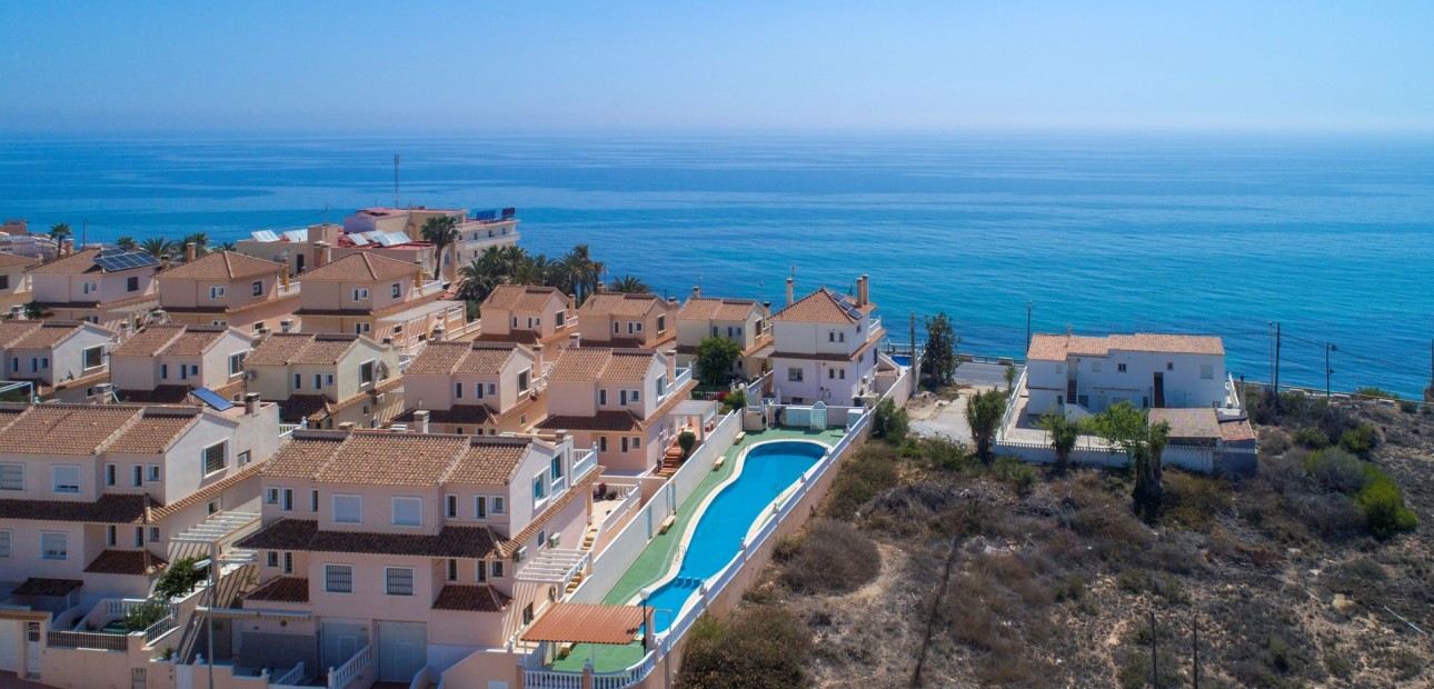 Sale - Villa -
Torrevieja