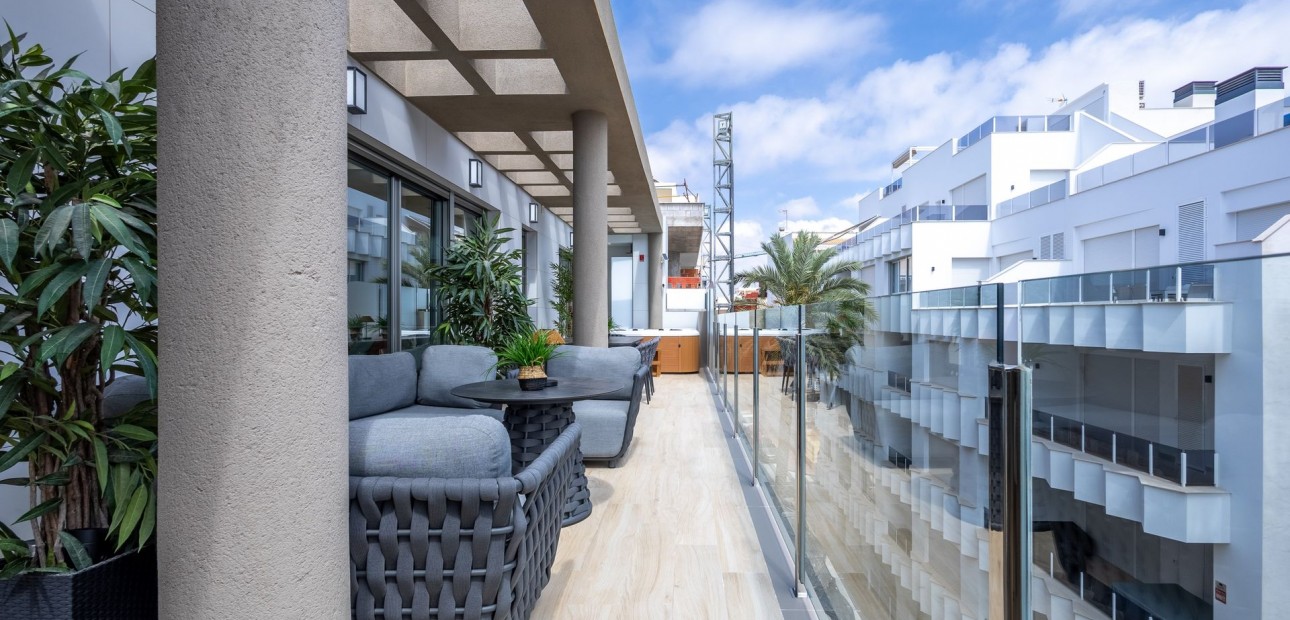 Sale - Apartment / flat -
Torrevieja