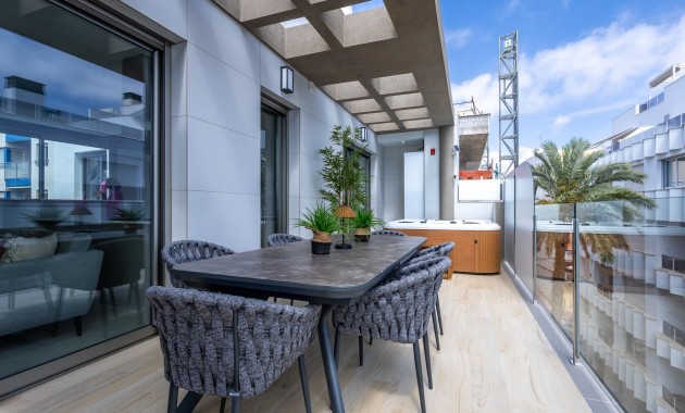 Sale - Apartment / flat -
Torrevieja