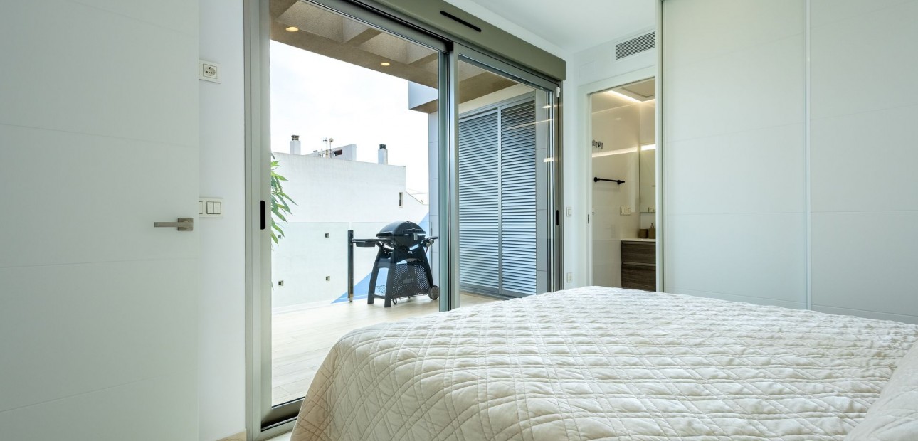 Sale - Apartment / flat -
Torrevieja
