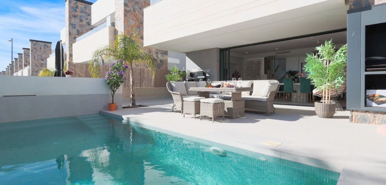 Sale - Villa -
Santa Rosalía