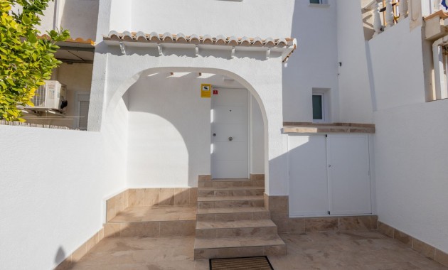 Sale - Town house -
Los Balcones