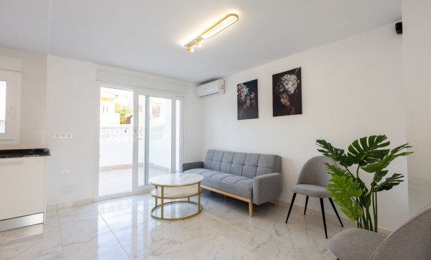 Sale - Town house -
Los Balcones