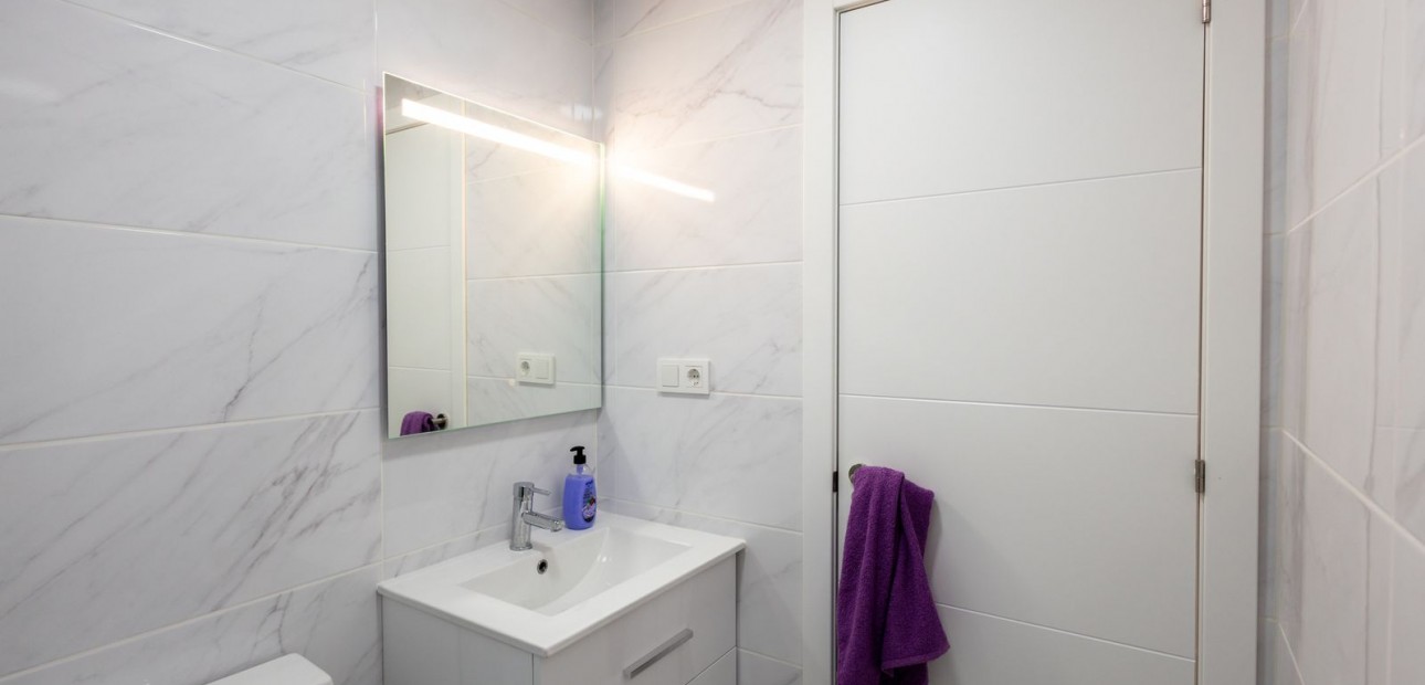 Sale - Town house -
Los Balcones