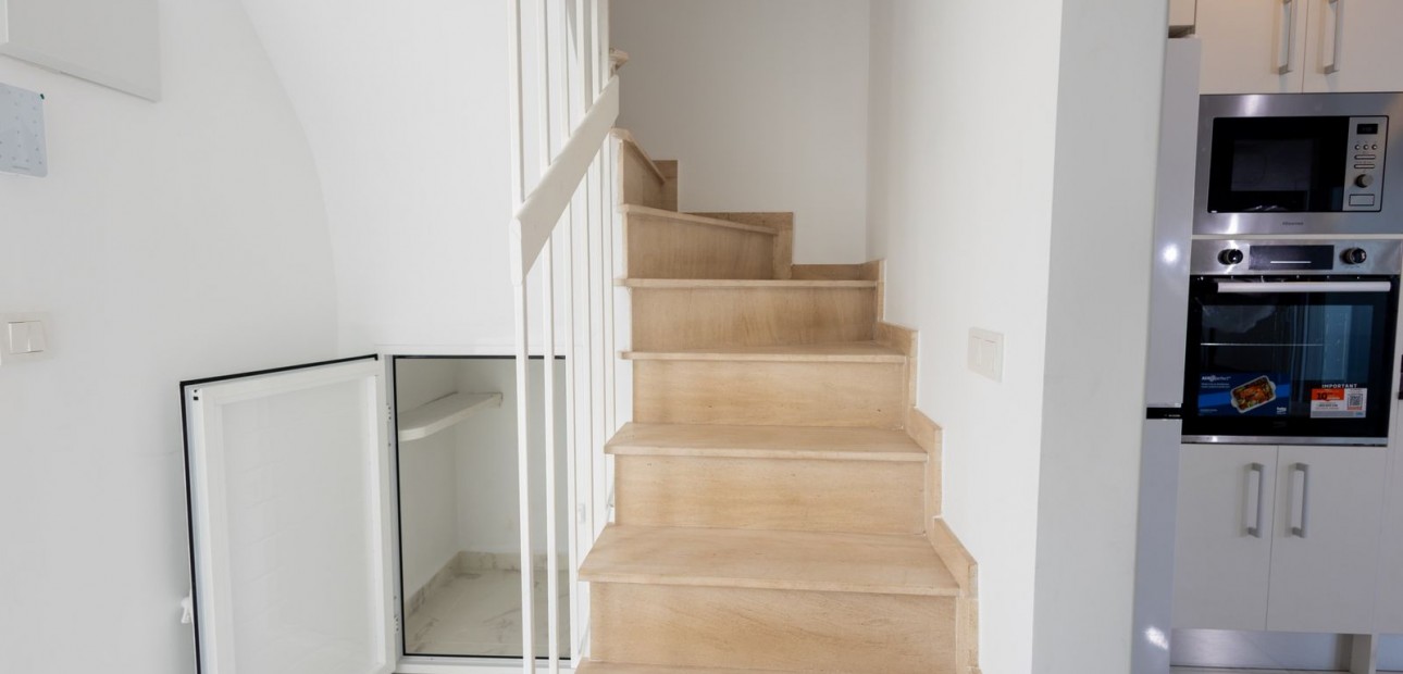Sale - Town house -
Los Balcones