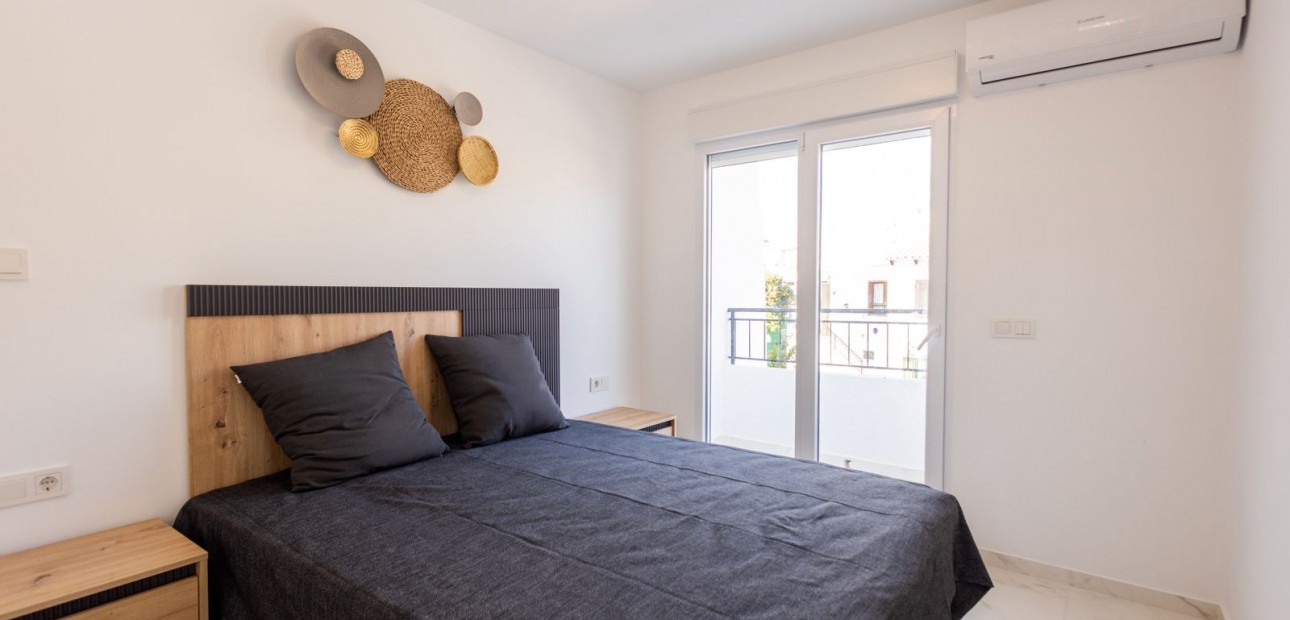 Sale - Town house -
Los Balcones