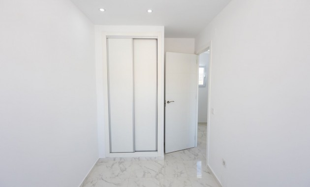 Sale - Town house -
Los Balcones